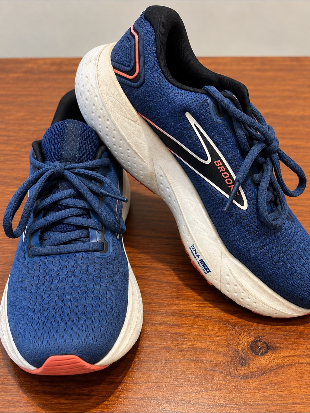 Brooks Glycerin Women’s Running Shoes - Navy with Coral Accents